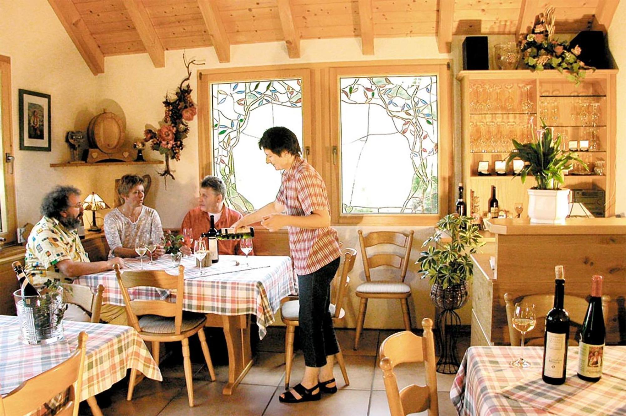 Weingut Rosenbaum Apartment Бридел Екстериор снимка